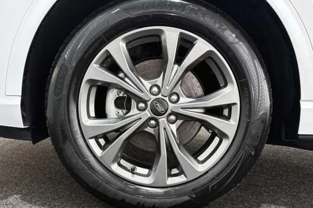 Ford Kuga (2023) thumbnail 22