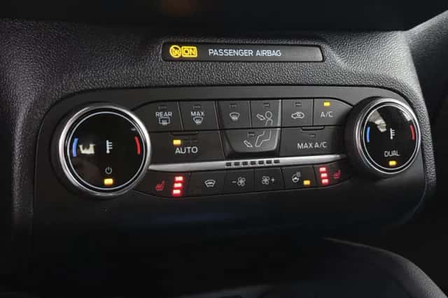 Ford Kuga (2023) thumbnail 24