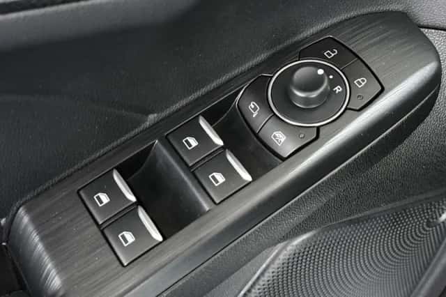 Ford Kuga (2023) thumbnail 30