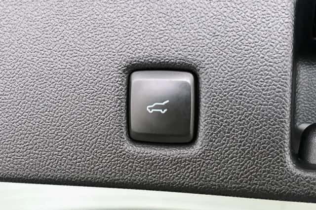 Ford Kuga (2023) thumbnail 39