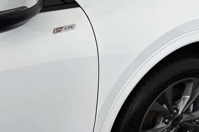 Ford Kuga (2023) thumbnail 43