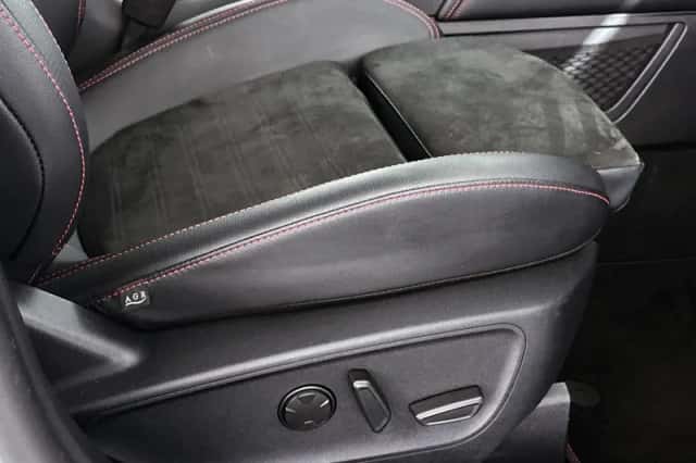 Ford Kuga (2023) thumbnail 44