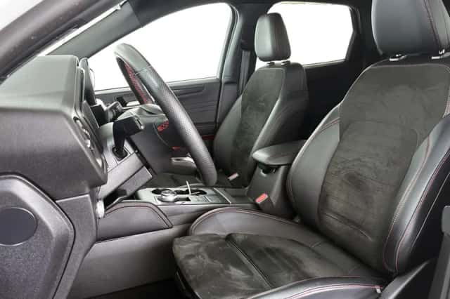 Ford Kuga (2023) thumbnail 6
