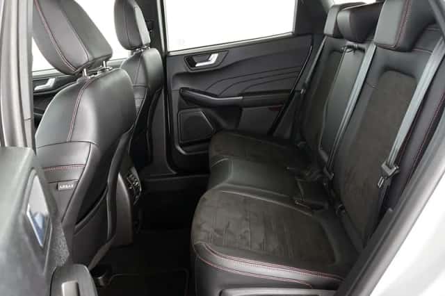 Ford Kuga (2023) thumbnail 8