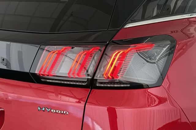 Peugeot 3008 (2021) thumbnail 24