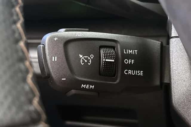 Peugeot 3008 (2021) thumbnail 33