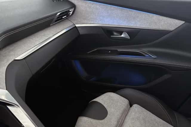 Peugeot 3008 (2021) thumbnail 40