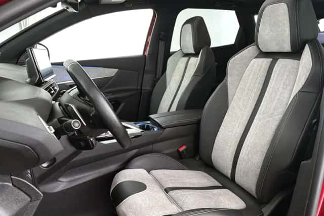 Peugeot 3008 (2021) thumbnail 6