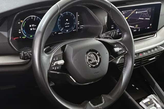 Škoda Octavia (2022) thumbnail 12