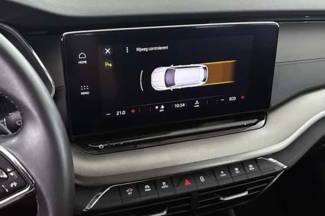 Škoda Octavia (2022) thumbnail 16