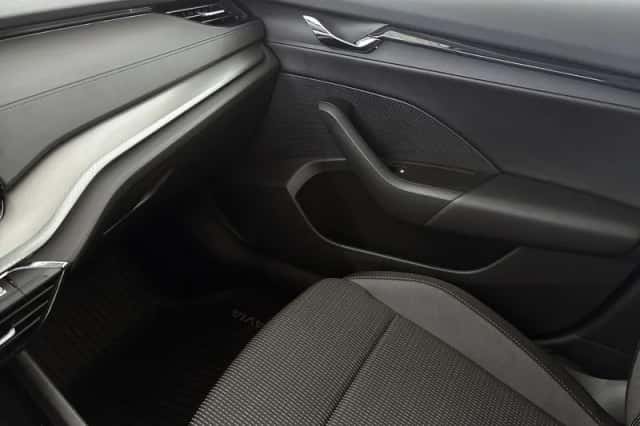 Škoda Octavia (2022) thumbnail 20