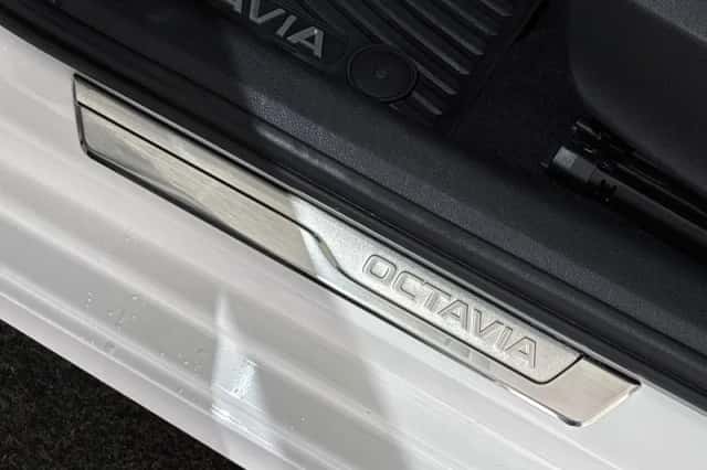 Škoda Octavia (2022) thumbnail 24