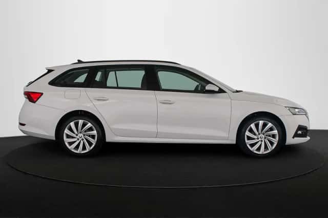 Škoda Octavia (2022) thumbnail 32