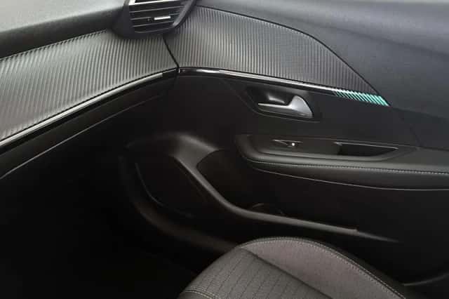 Peugeot 208 (2020) thumbnail 21