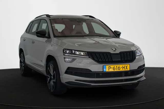 Škoda Karoq (2022) thumbnail 2