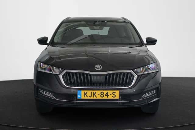 Škoda Octavia (2023) thumbnail 15