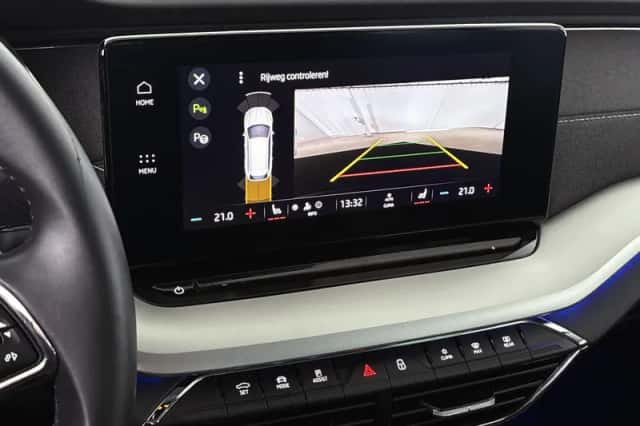 Škoda Octavia (2023) thumbnail 17