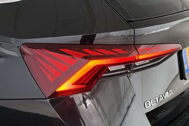 Škoda Octavia (2023) thumbnail 24