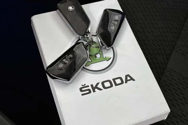 Škoda Octavia (2023) thumbnail 32