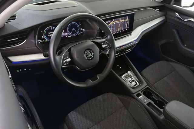 Škoda Octavia (2023) thumbnail 5