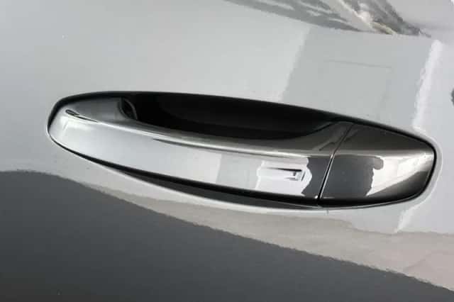 Peugeot e-3008 (2025) thumbnail 17