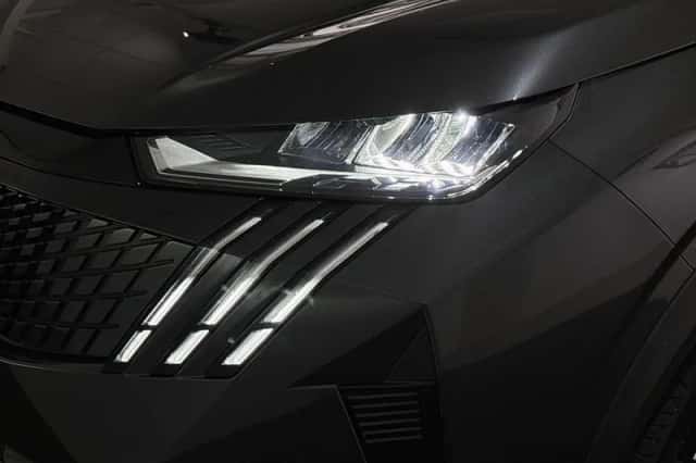 Peugeot e-3008 (2025) thumbnail 18