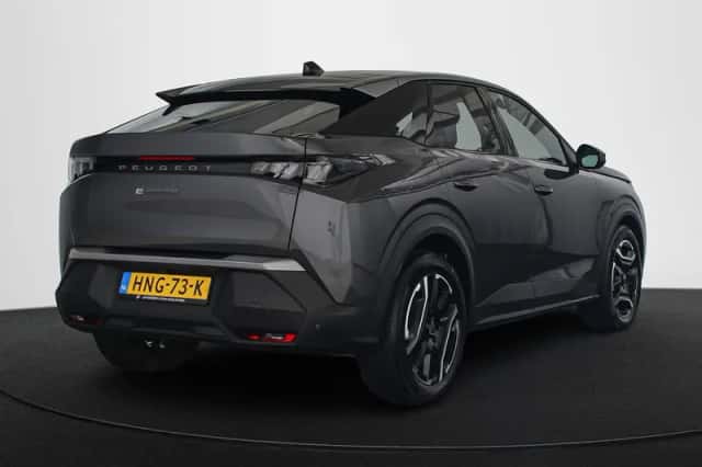 Peugeot e-3008 (2025) thumbnail 3