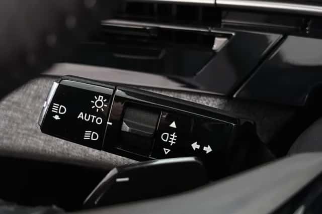 Peugeot e-3008 (2025) thumbnail 35