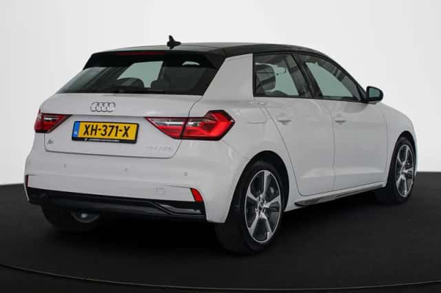 Audi A1 (2019) thumbnail 3