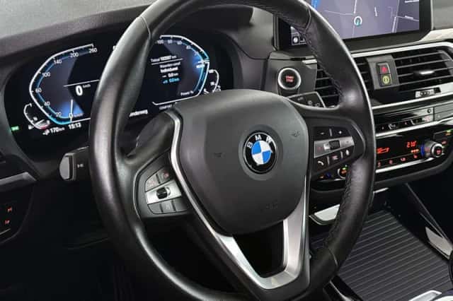 BMW X3 (2021) thumbnail 12