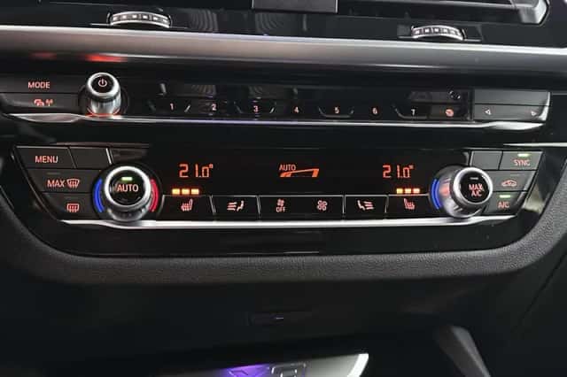 BMW X3 (2021) thumbnail 24