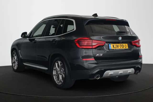 BMW X3 (2021) thumbnail 4