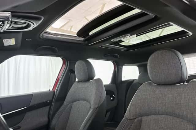 MINI Countryman (2022) thumbnail 8