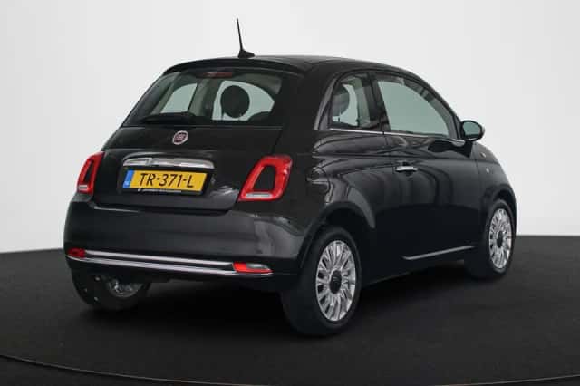 Fiat 500 (2018) thumbnail 3