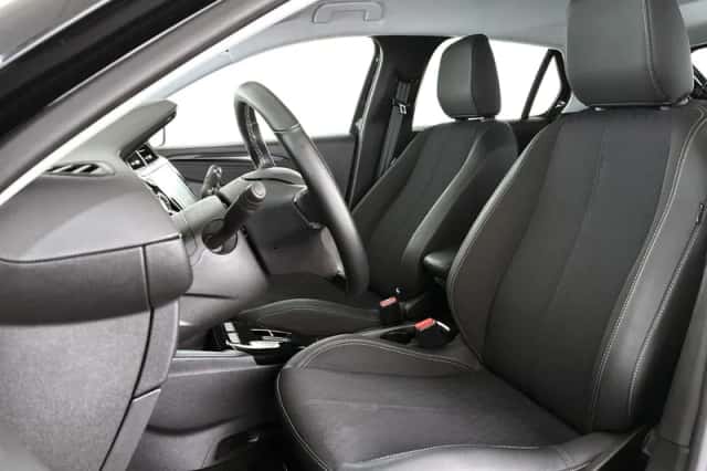 Opel Corsa-e (2023) thumbnail 6