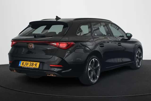 CUPRA Leon Sportstourer (2022) thumbnail 3