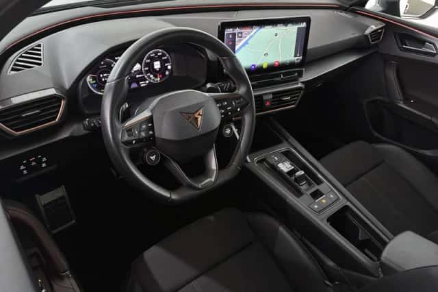 CUPRA Leon Sportstourer (2023) thumbnail 5