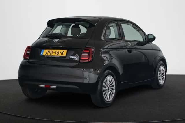 Fiat 500e (2025) thumbnail 3