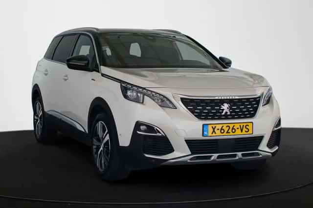 Peugeot 5008 (2020) thumbnail 2