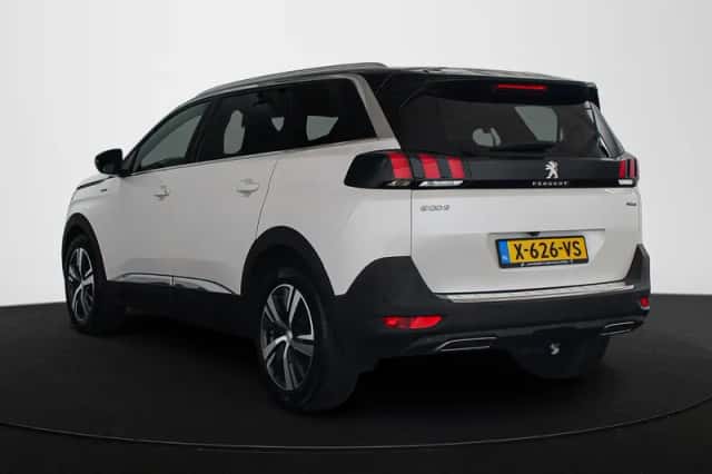 Peugeot 5008 (2020) thumbnail 4