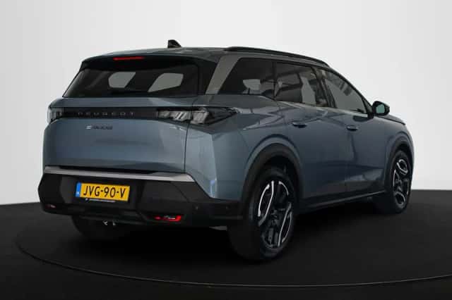 Peugeot E-5008 (2026) thumbnail 3