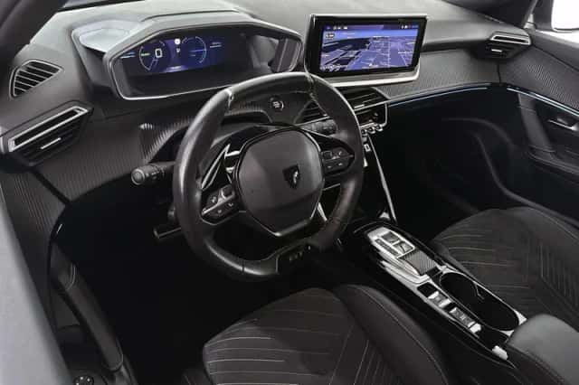 Peugeot e-2008 (2023) thumbnail 5