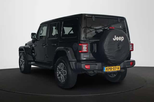 Jeep Wrangler (2021) thumbnail 4