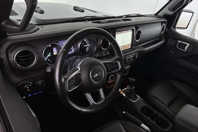 Jeep Wrangler (2021) thumbnail 5