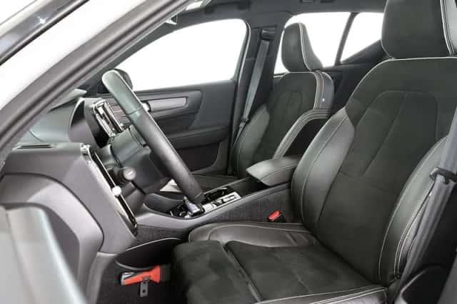 Volvo XC40 (2022) thumbnail 6