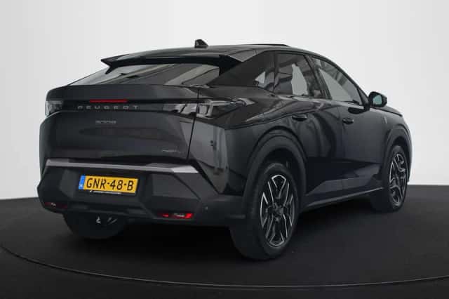 Peugeot 3008 (2024) thumbnail 3