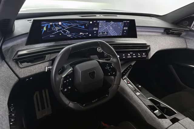 Peugeot 3008 (2024) thumbnail 5