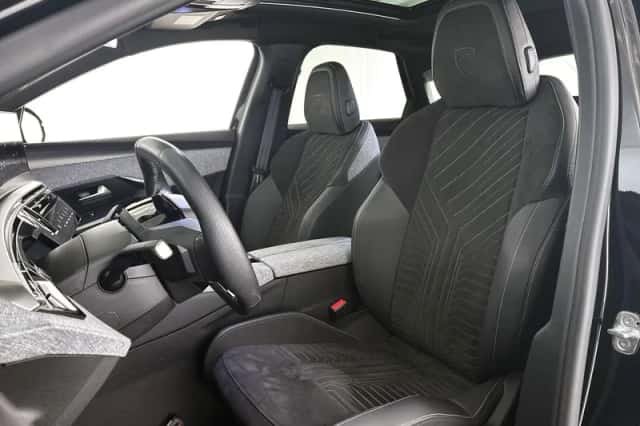 Peugeot 3008 (2024) thumbnail 6