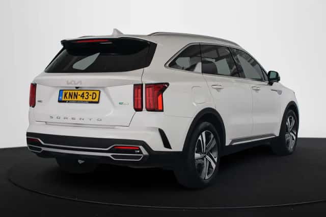 Kia Sorento (2022) thumbnail 3
