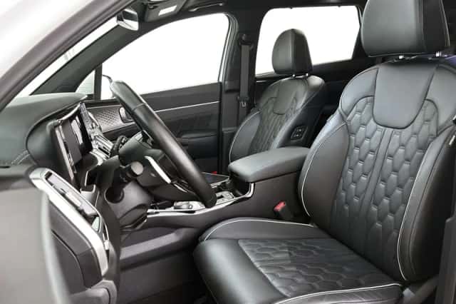 Kia Sorento (2022) thumbnail 6